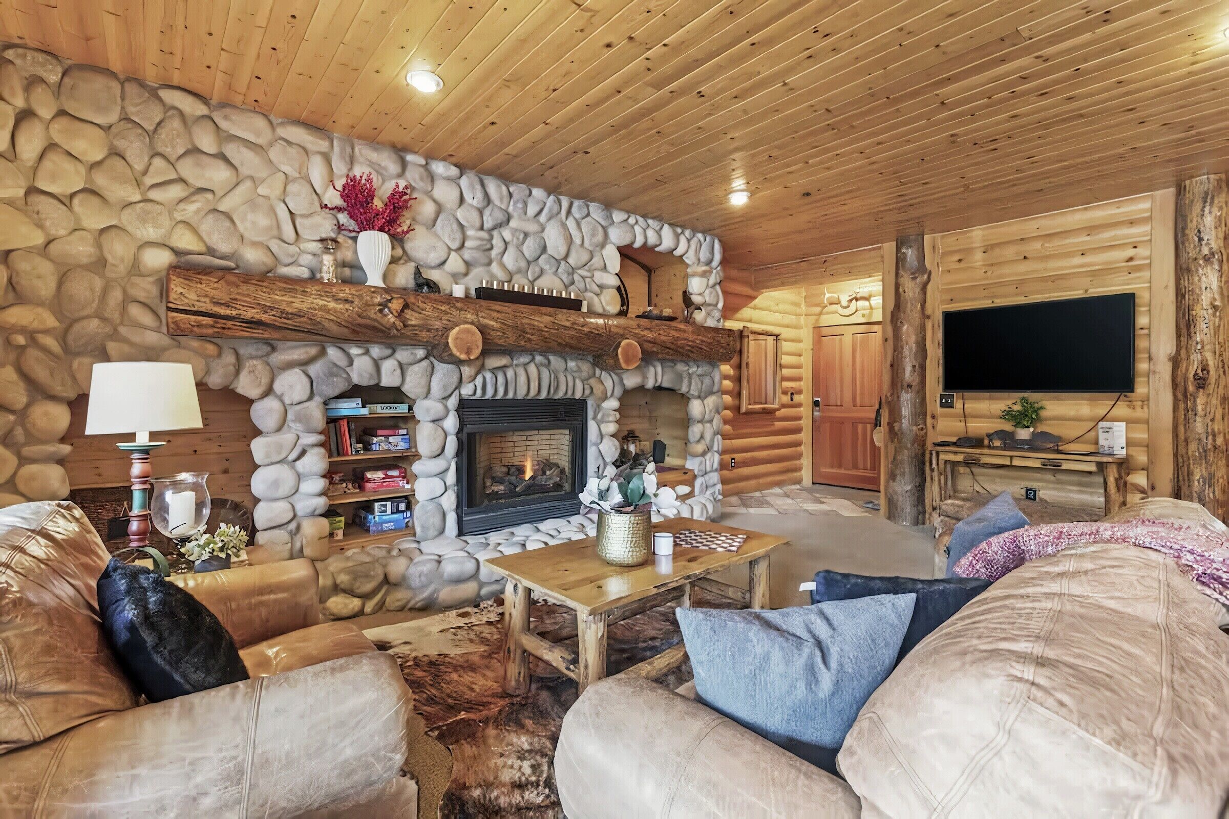 #207 - Living Area