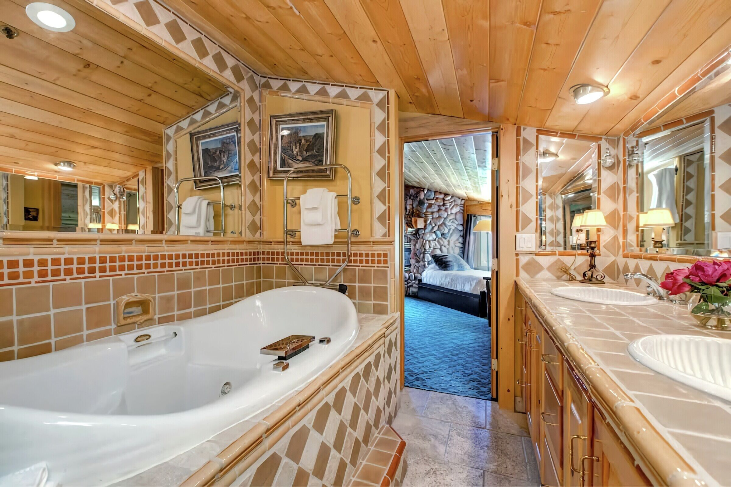 #301 - Ensuite Bathroom