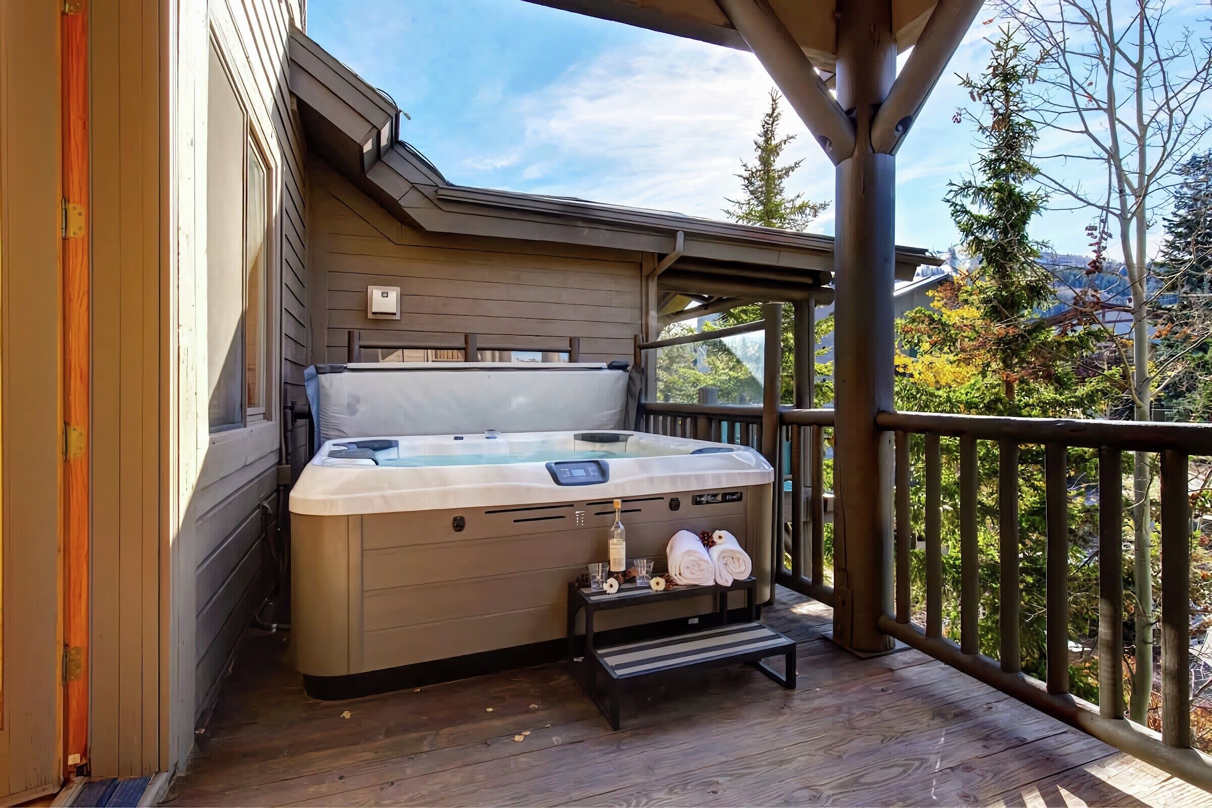 #308B - Balcony