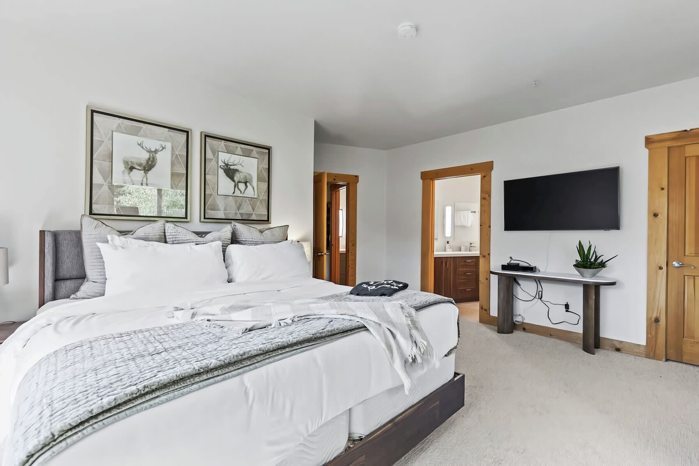 #353 - Master Bedroom