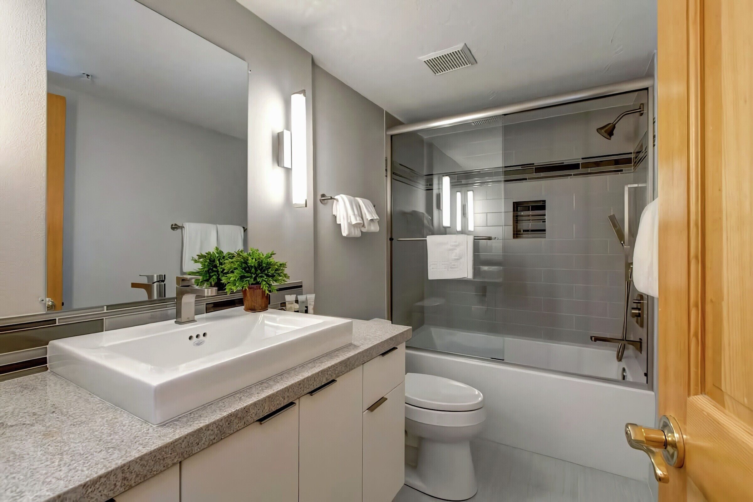#431 - Bathroom