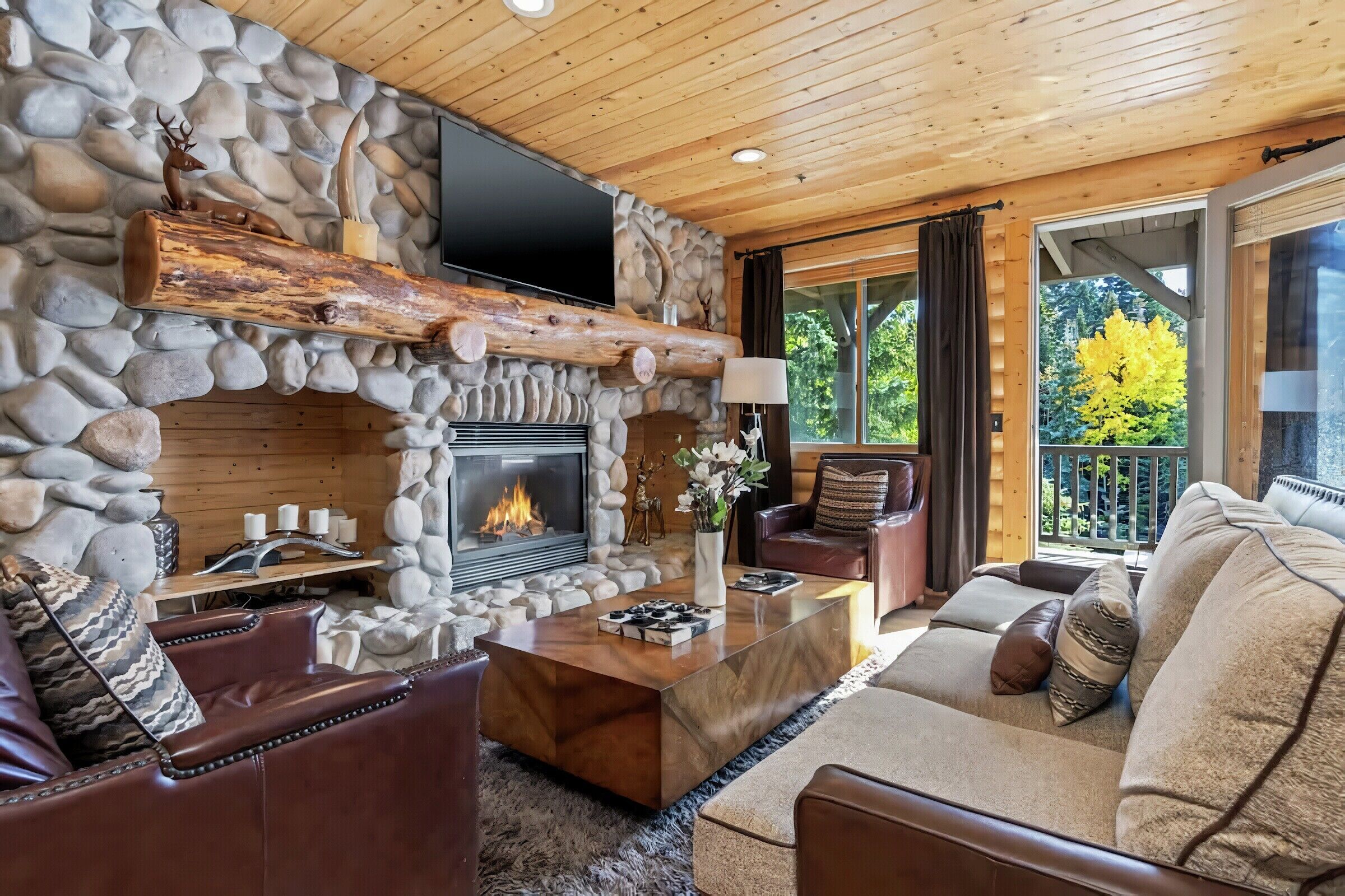 #308A - Living Area