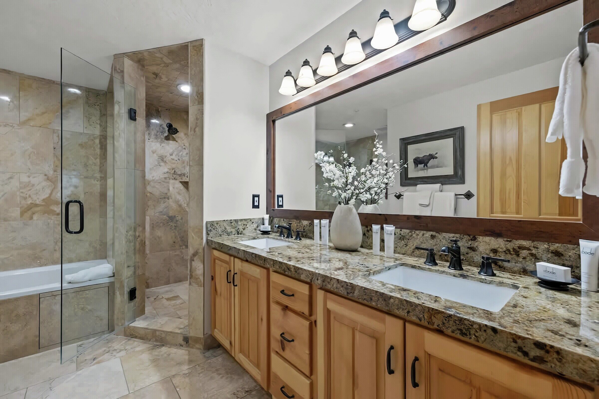 #308 - Ensuite Bathroom