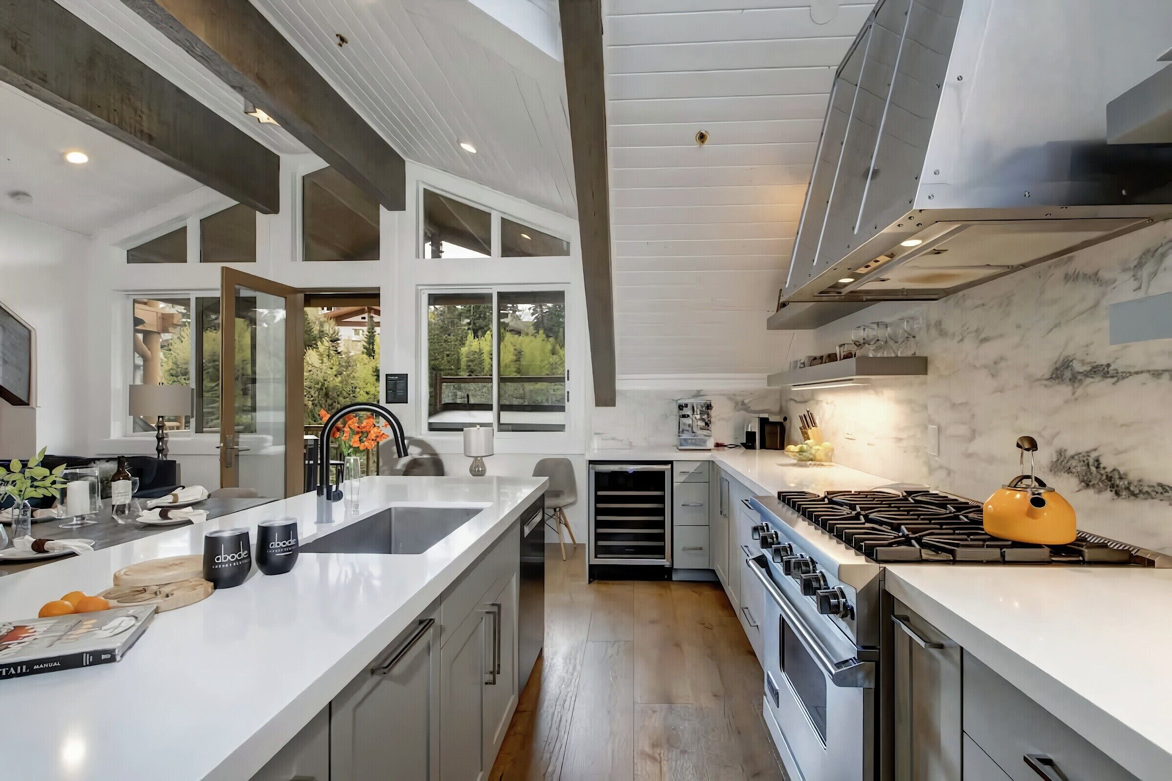 #306 - Kitchen
