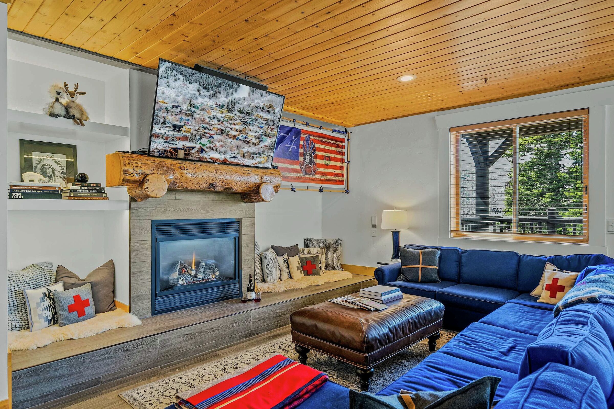 #330 - Living Area