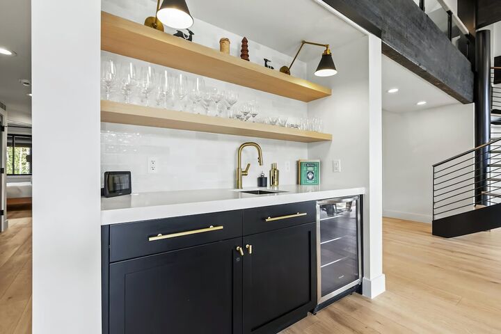 Living Area Wet Bar