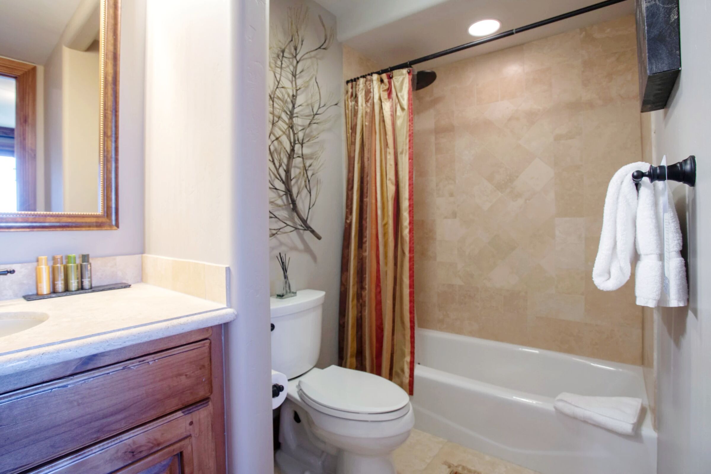 #301 - Bathroom