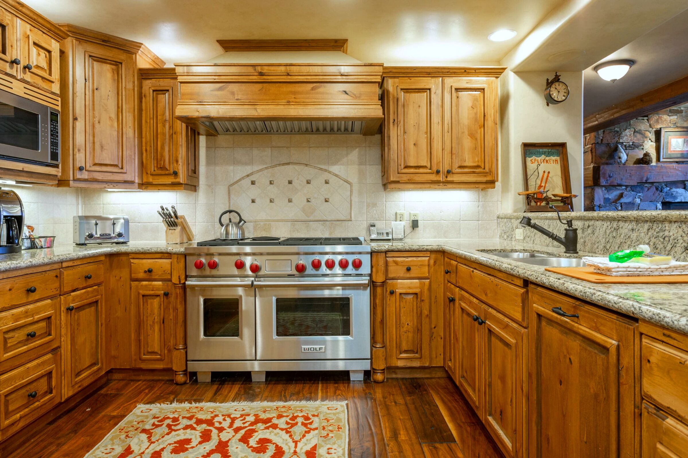 #308 - Kitchen