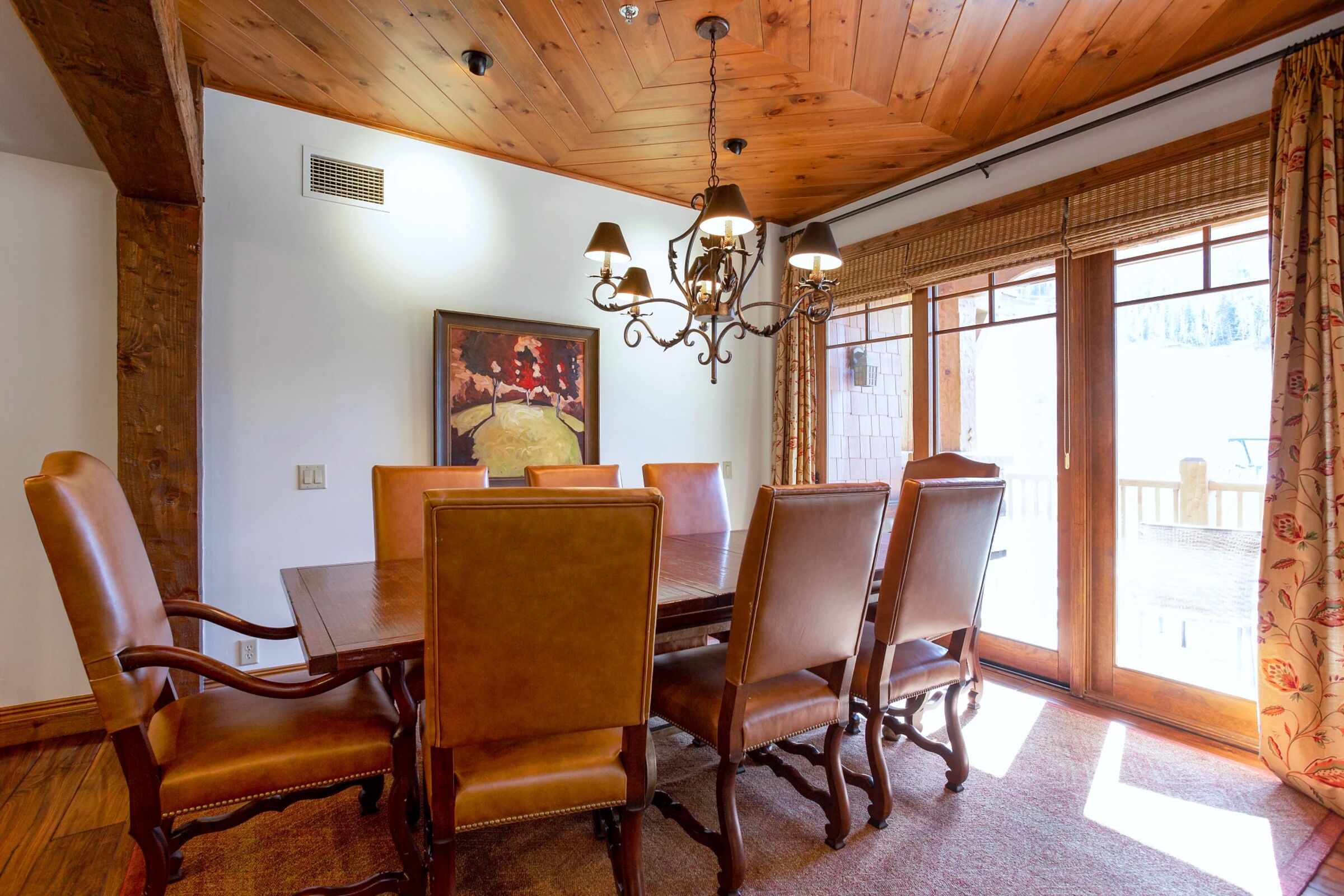 #404 - Dining Room