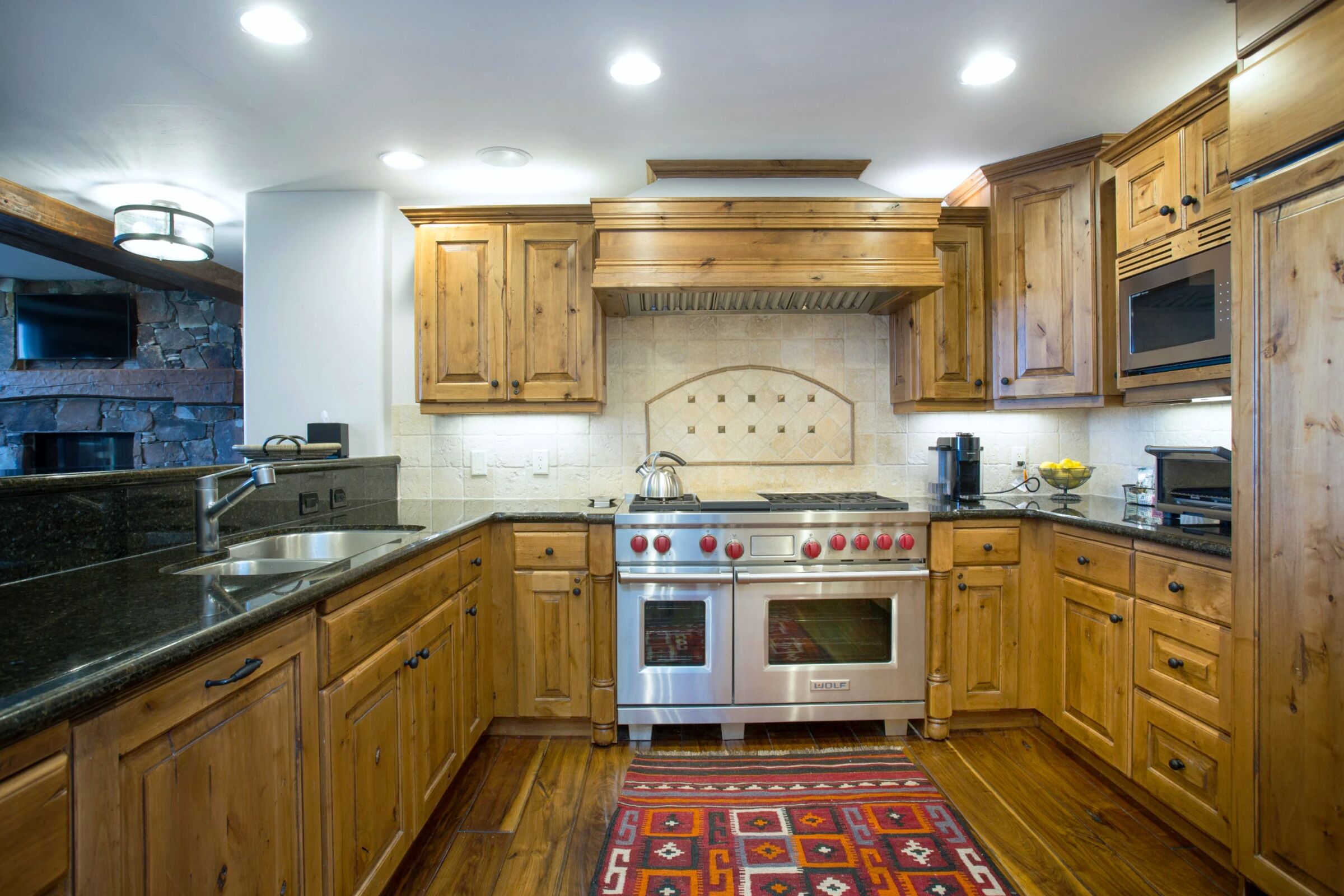 #408 - Kitchen