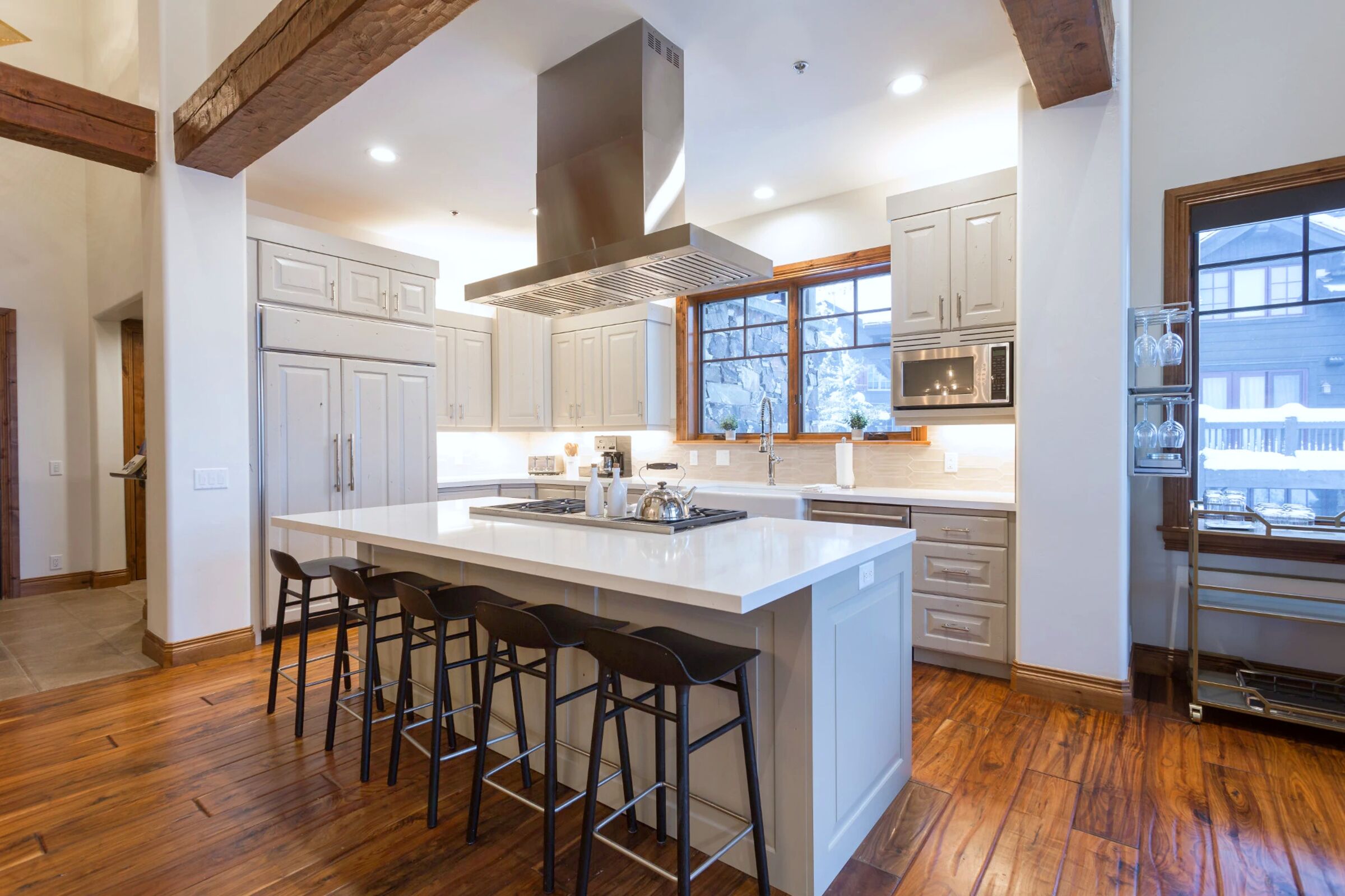#302 - Kitchen