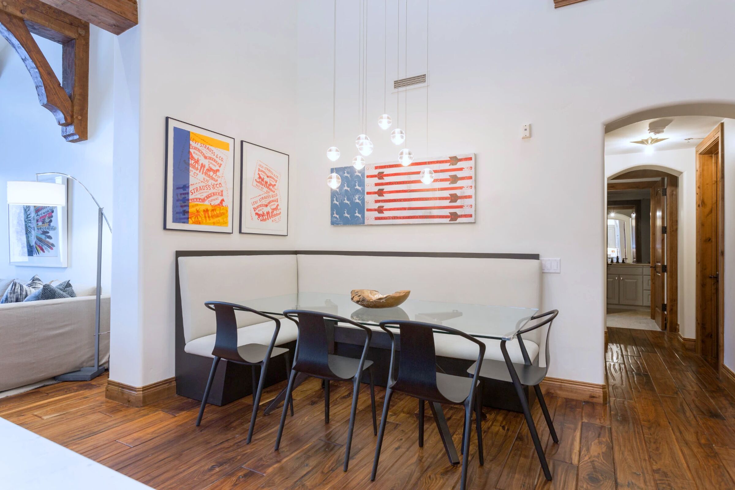 #302 - Dining Room