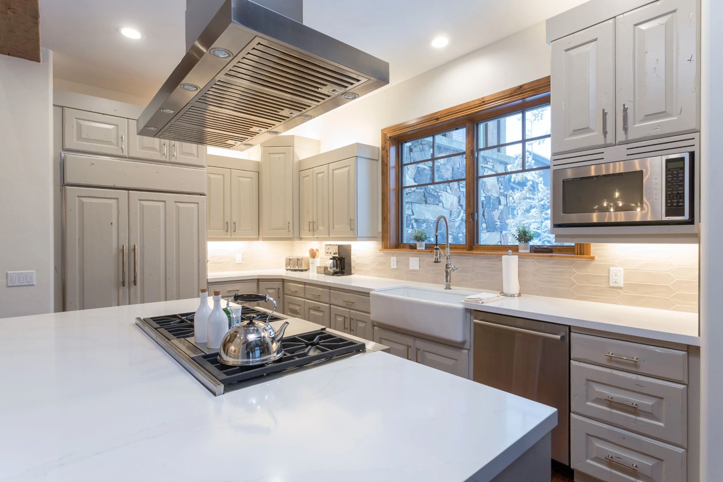 #302 - Kitchen