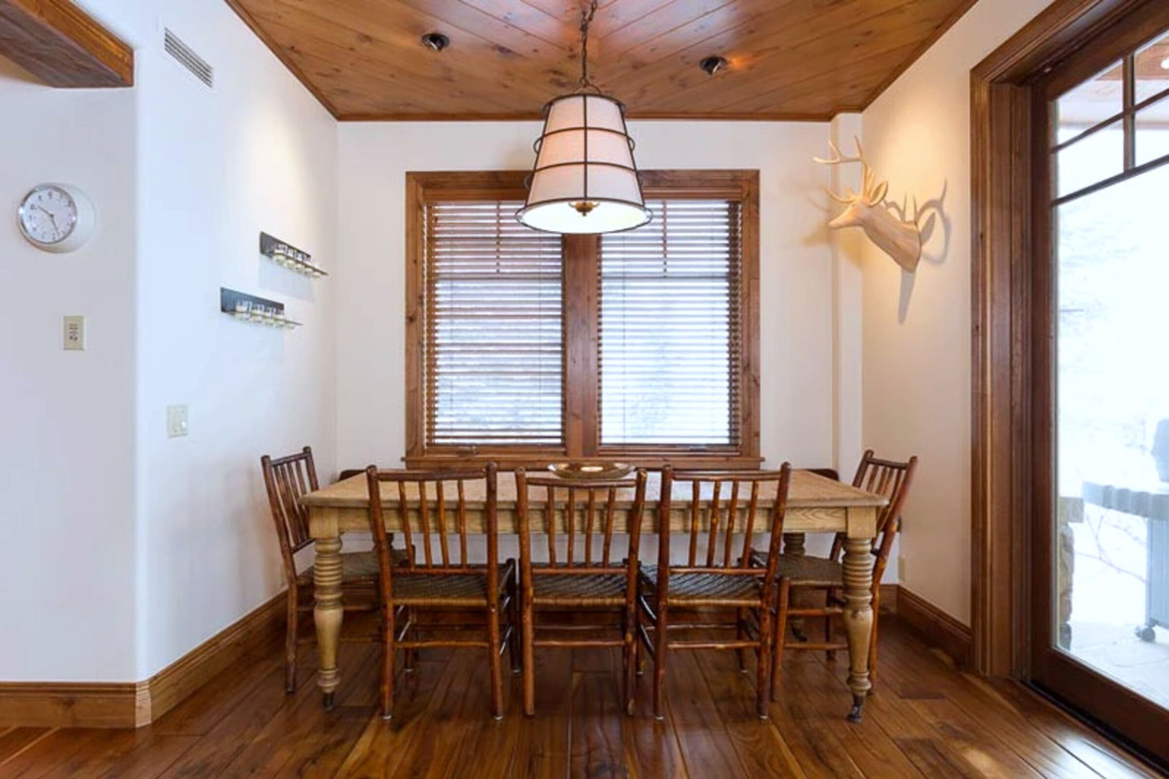 #306 - Dining Room