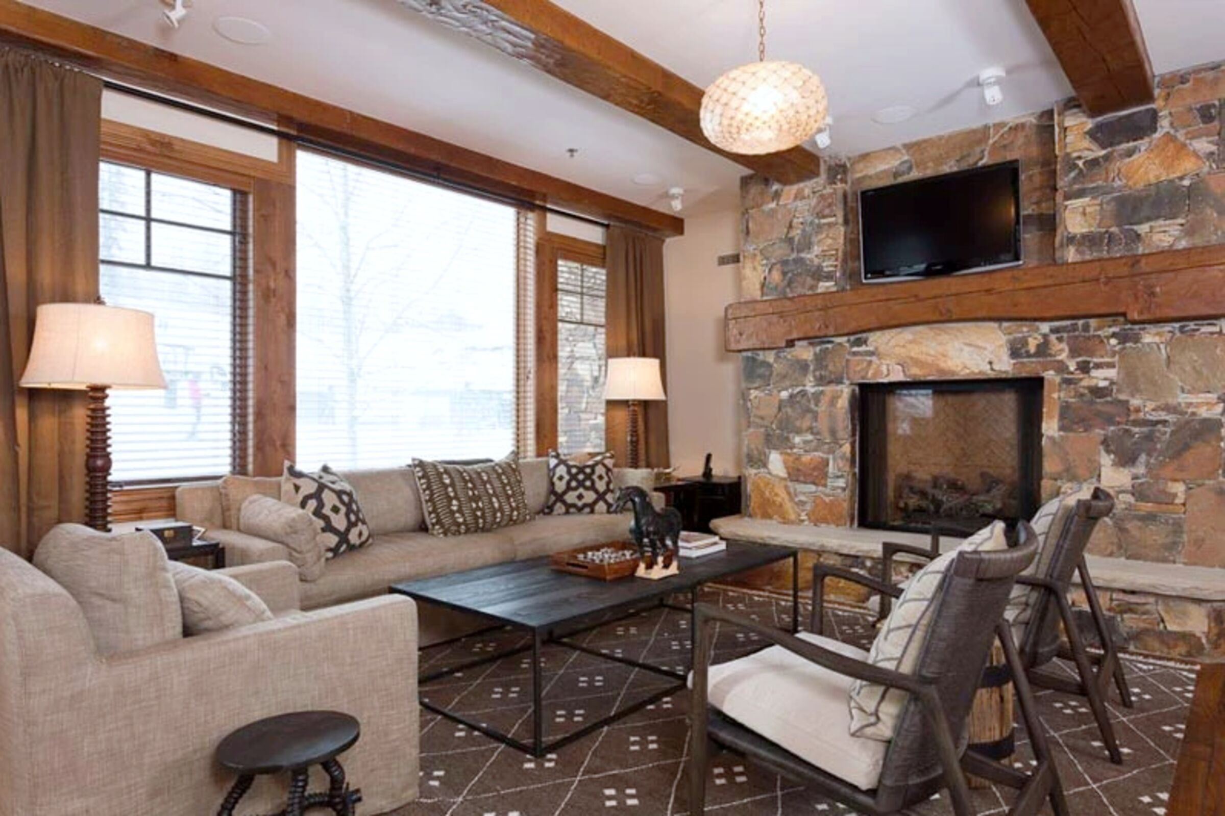 #306 - Living Room