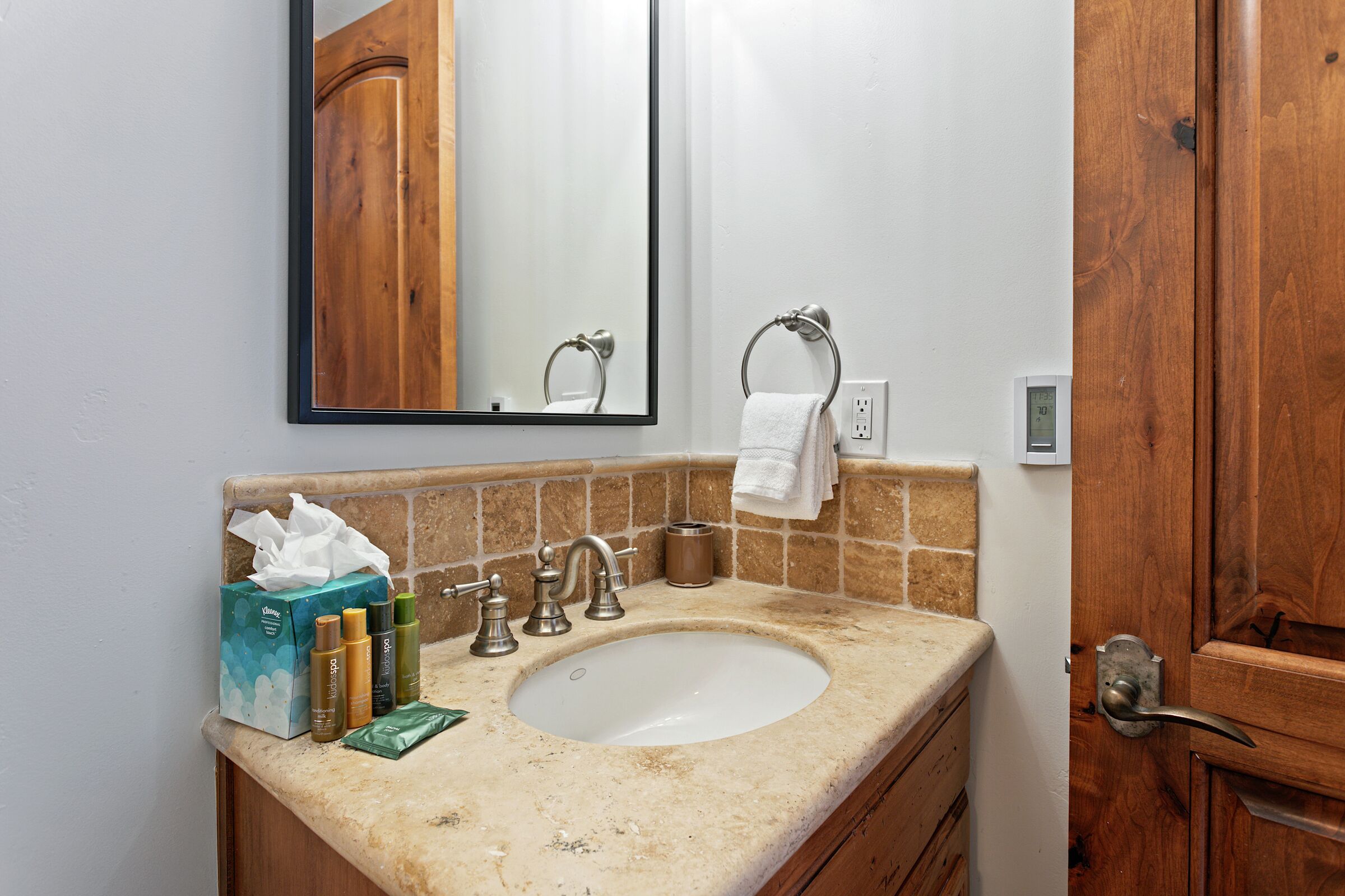 #505 - Ensuite Bathroom
