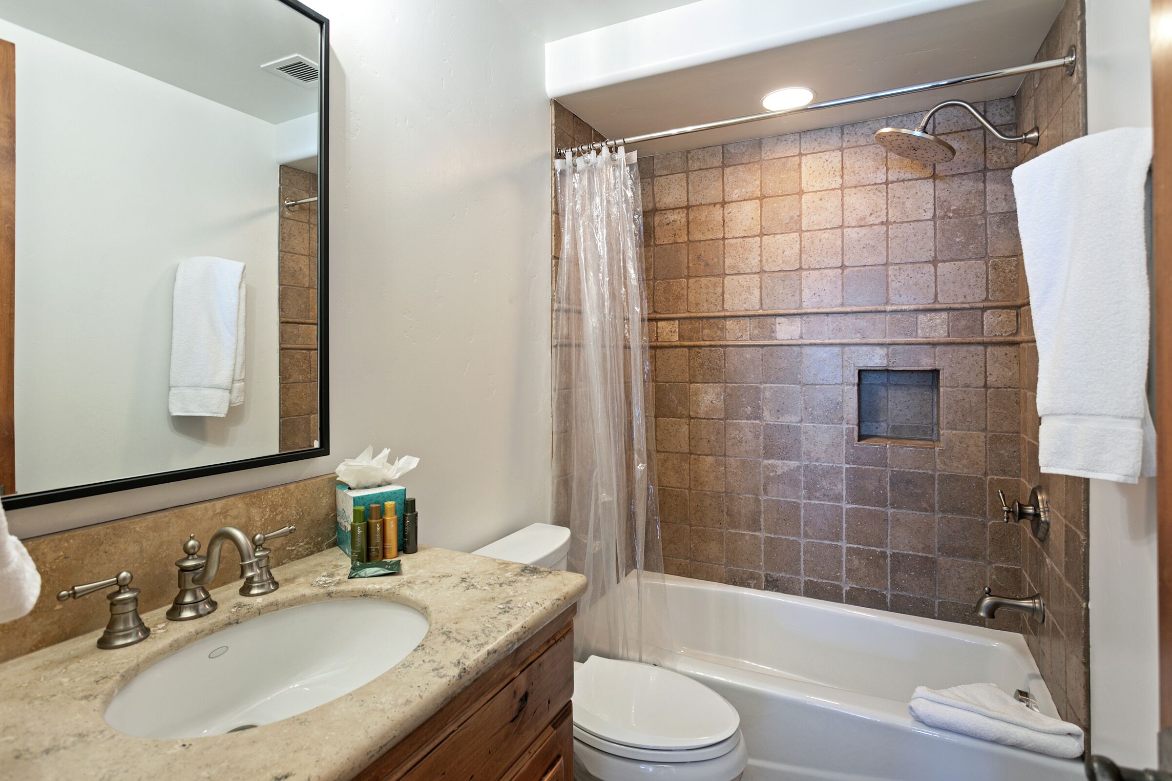 #505 - Ensuite Bathroom