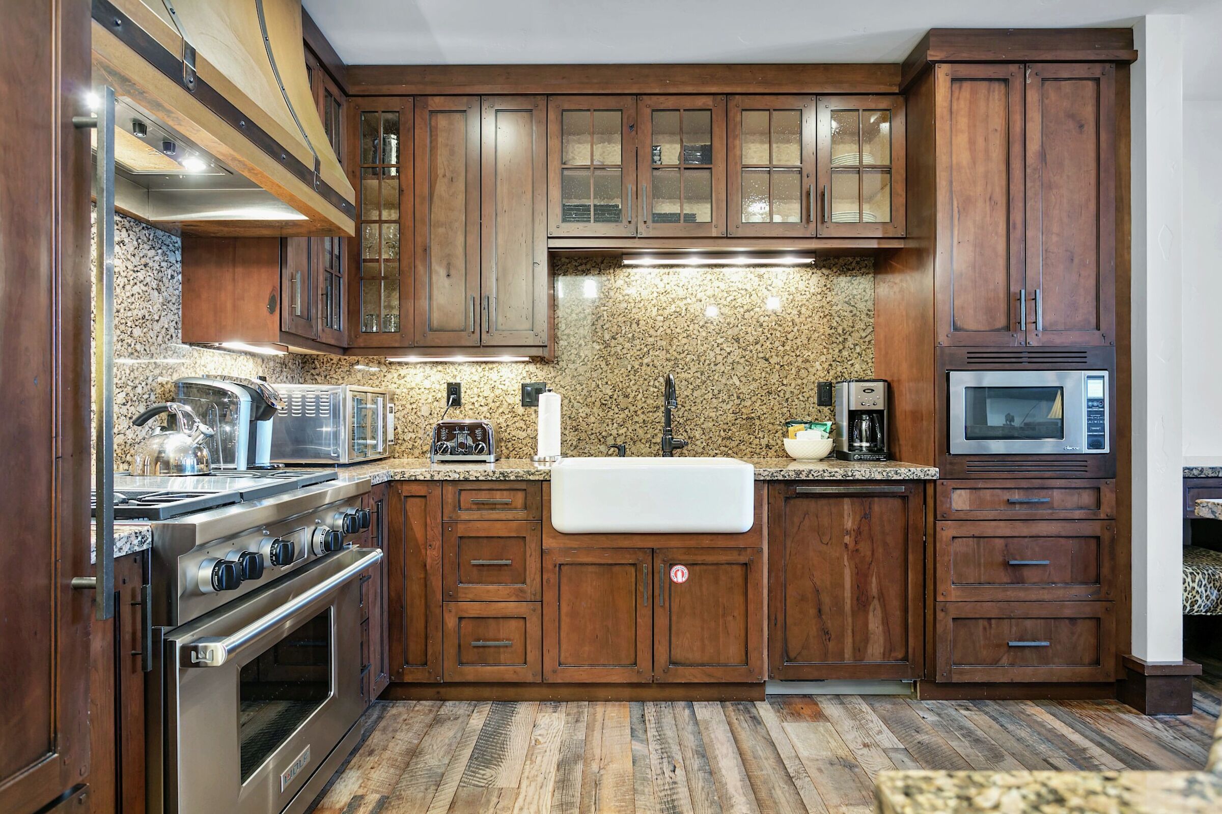 #401 - Kitchen
