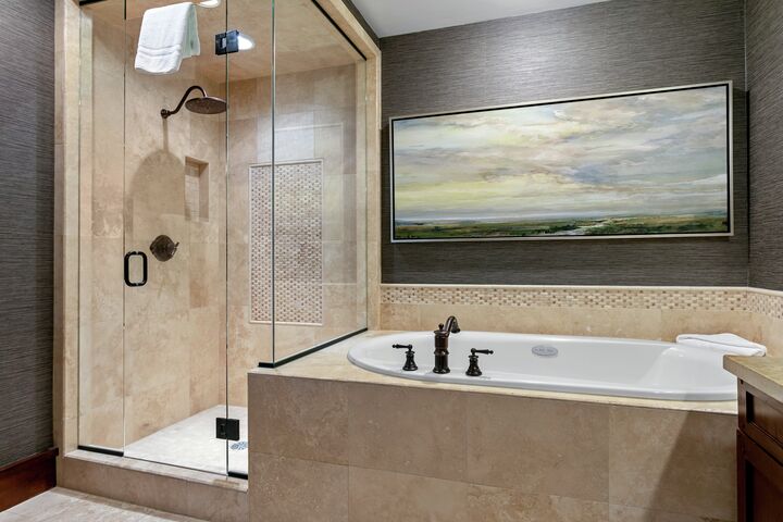 #203 - Master Ensuite Bathroom