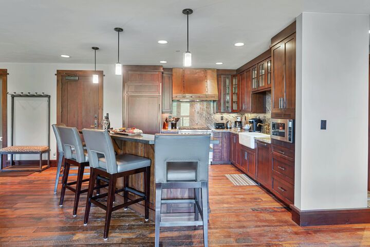 #315 - Kitchen