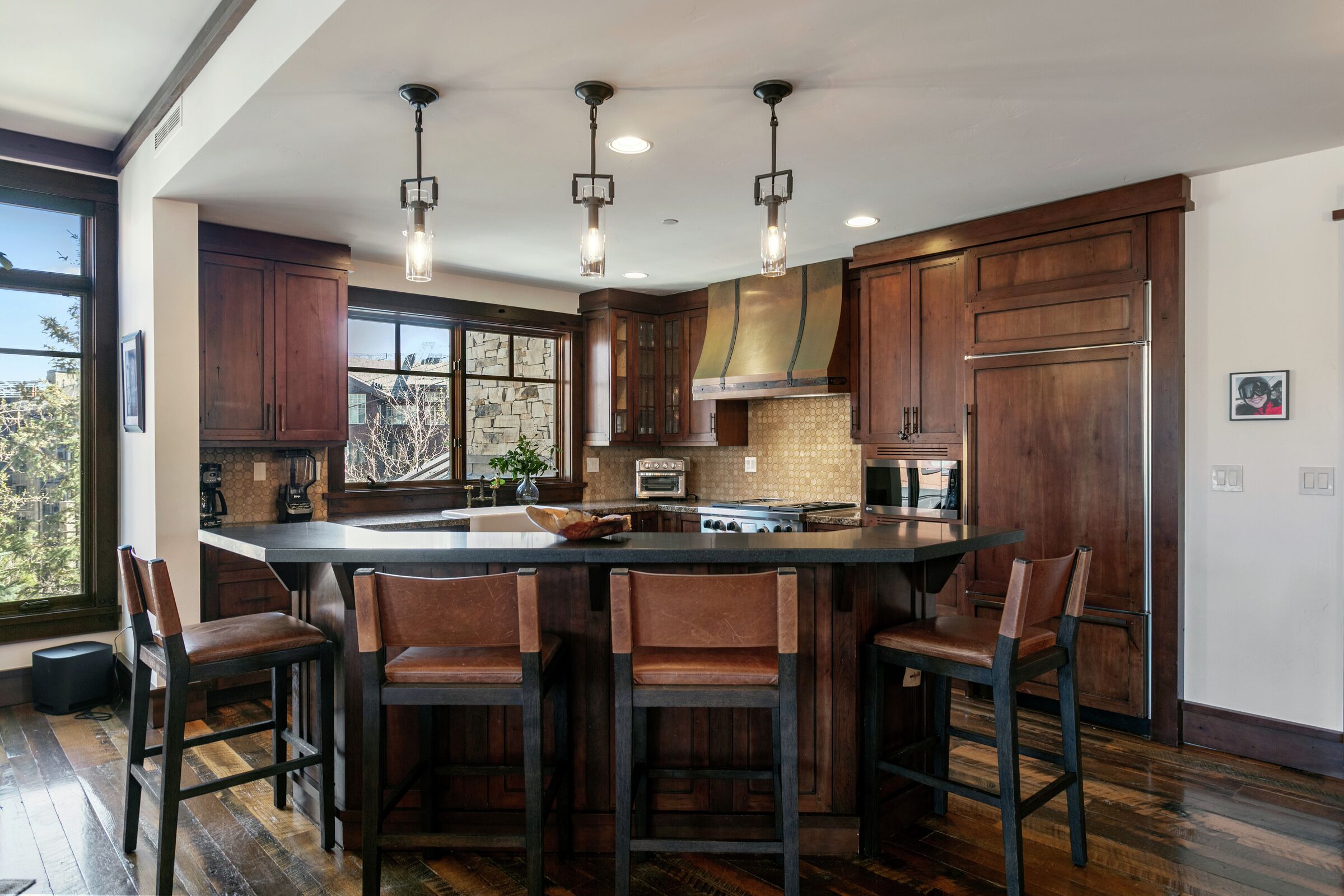 Kitchen Bar