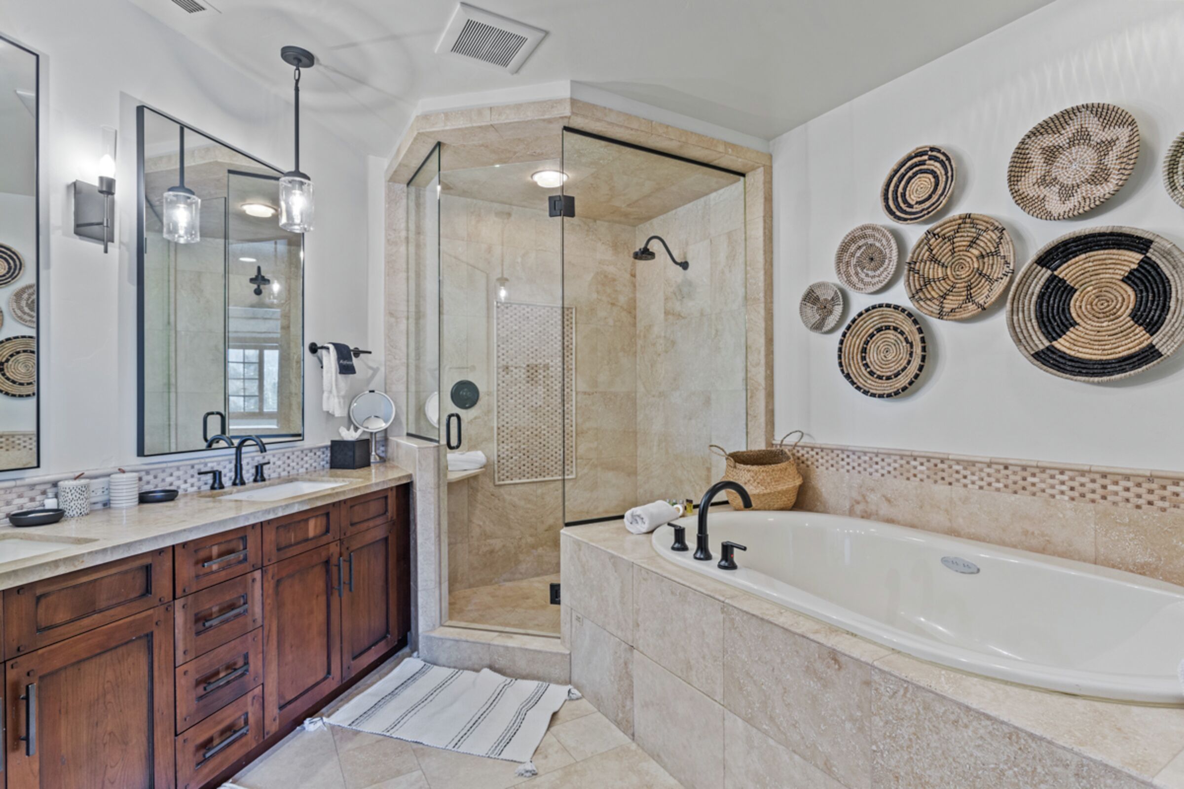 Master Ensuite Bathroom