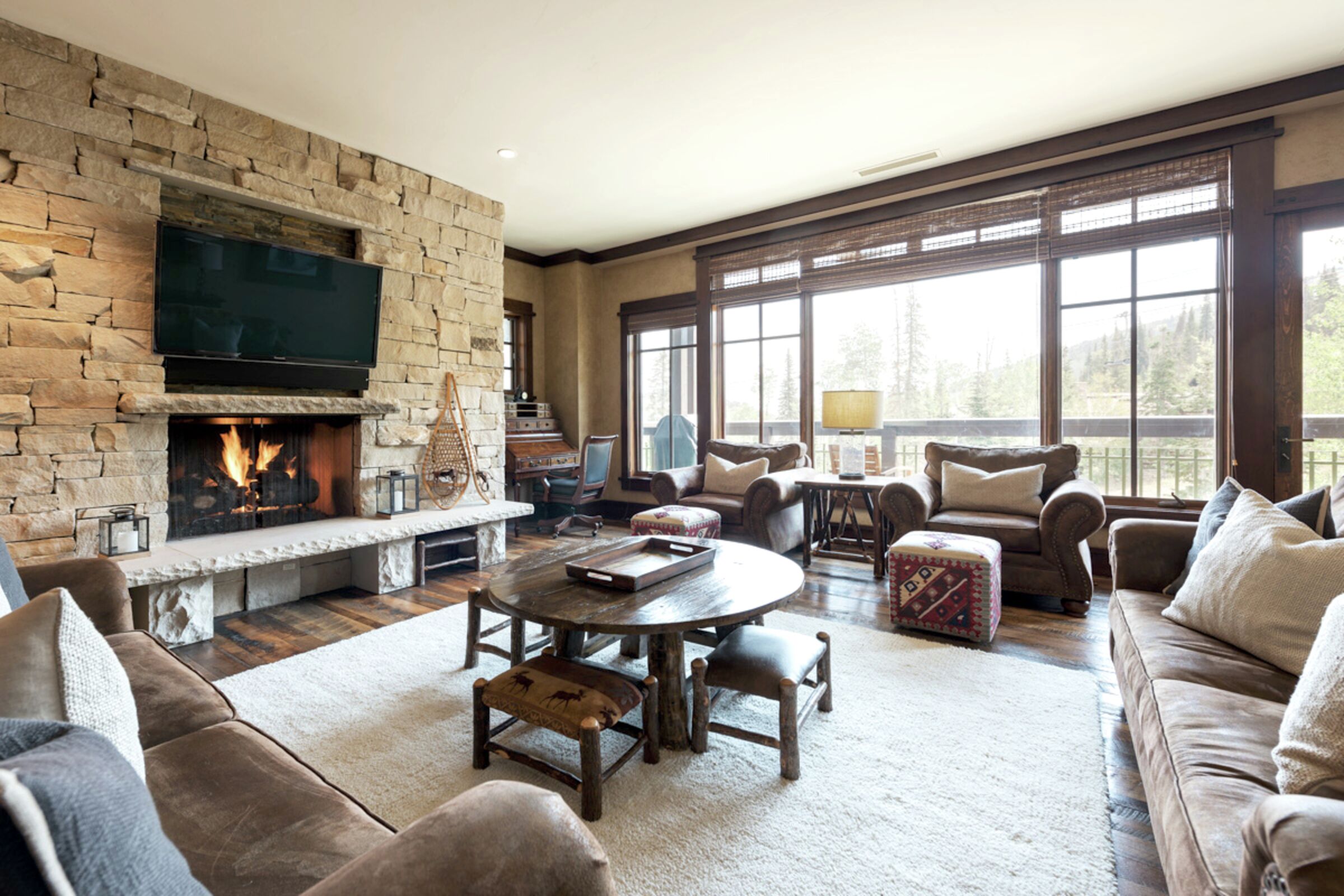#416 - Living Room