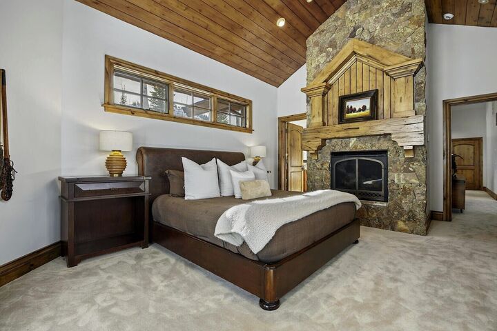 5 Bdrm Spa - Bedroom