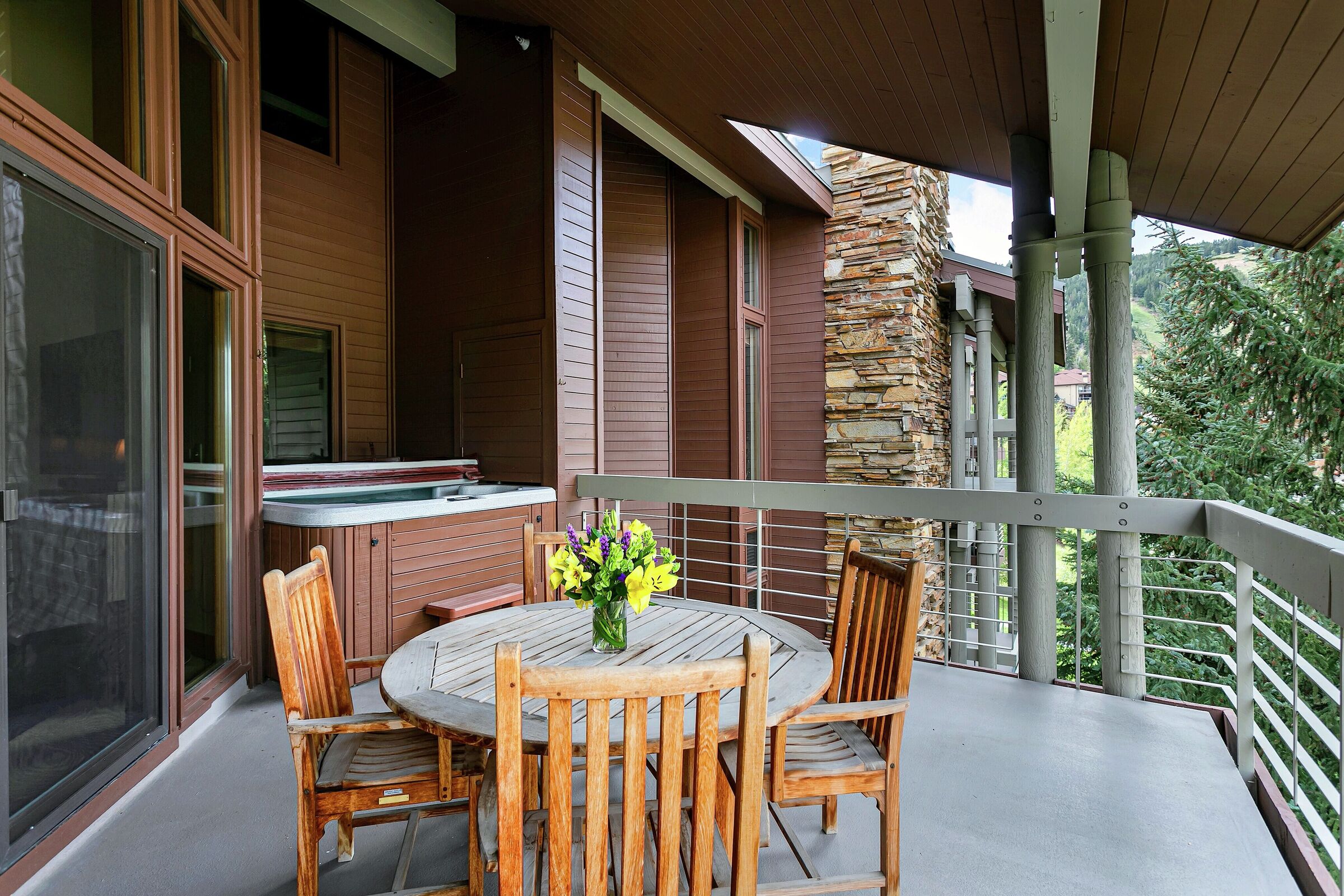 Balcony with Hot Tub