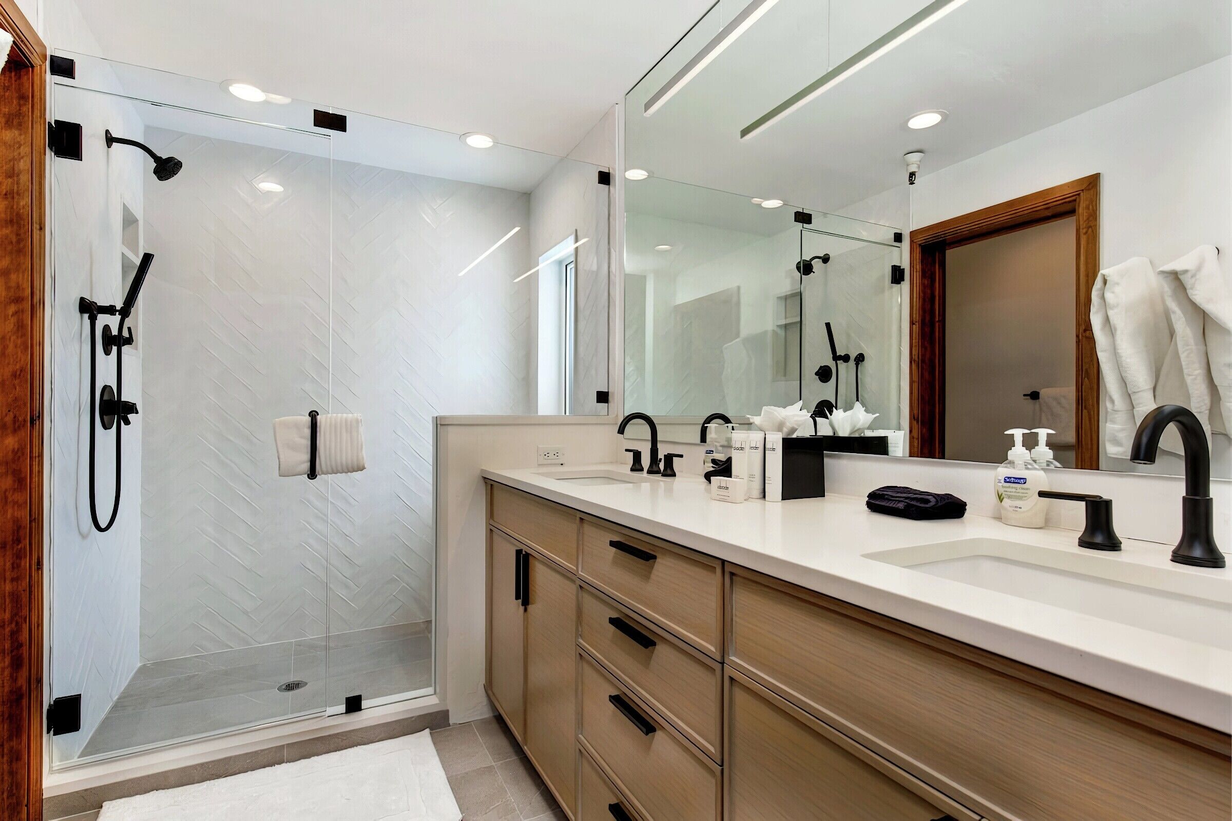 Master Ensuite Bathroom