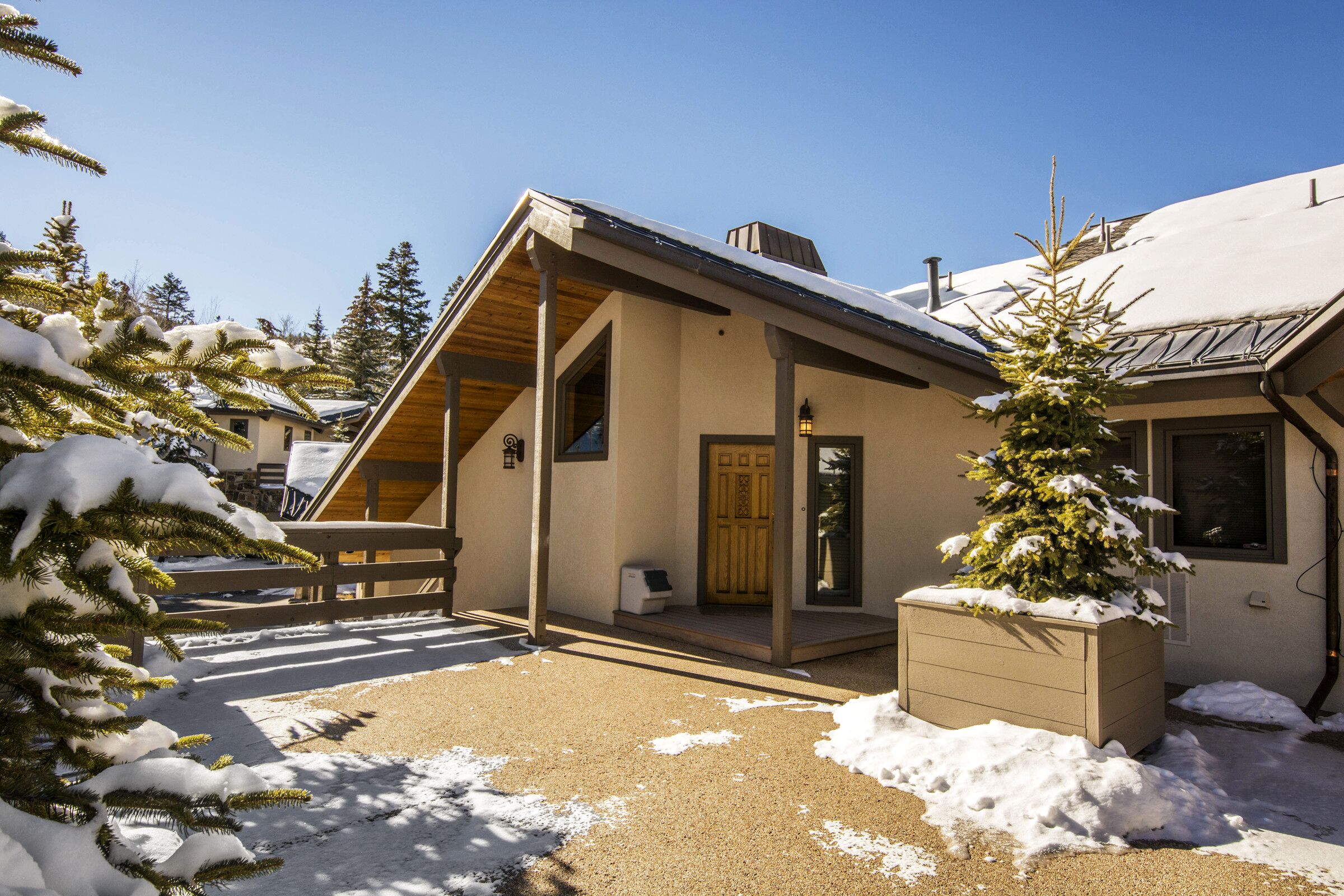 Ontario Lodge