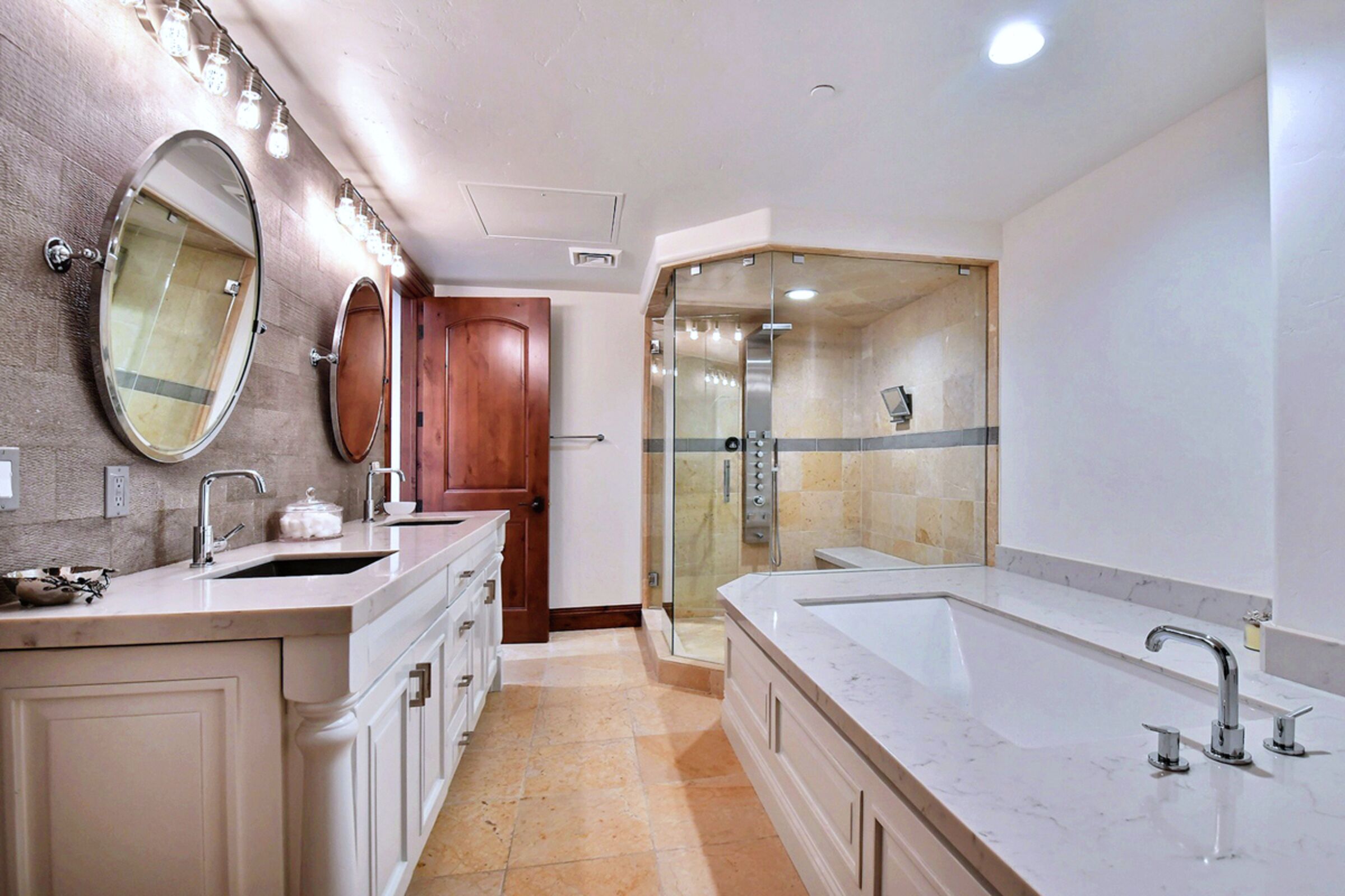 Master Ensuite Bathroom