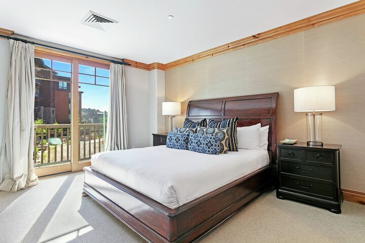 #302 - Master Bedroom