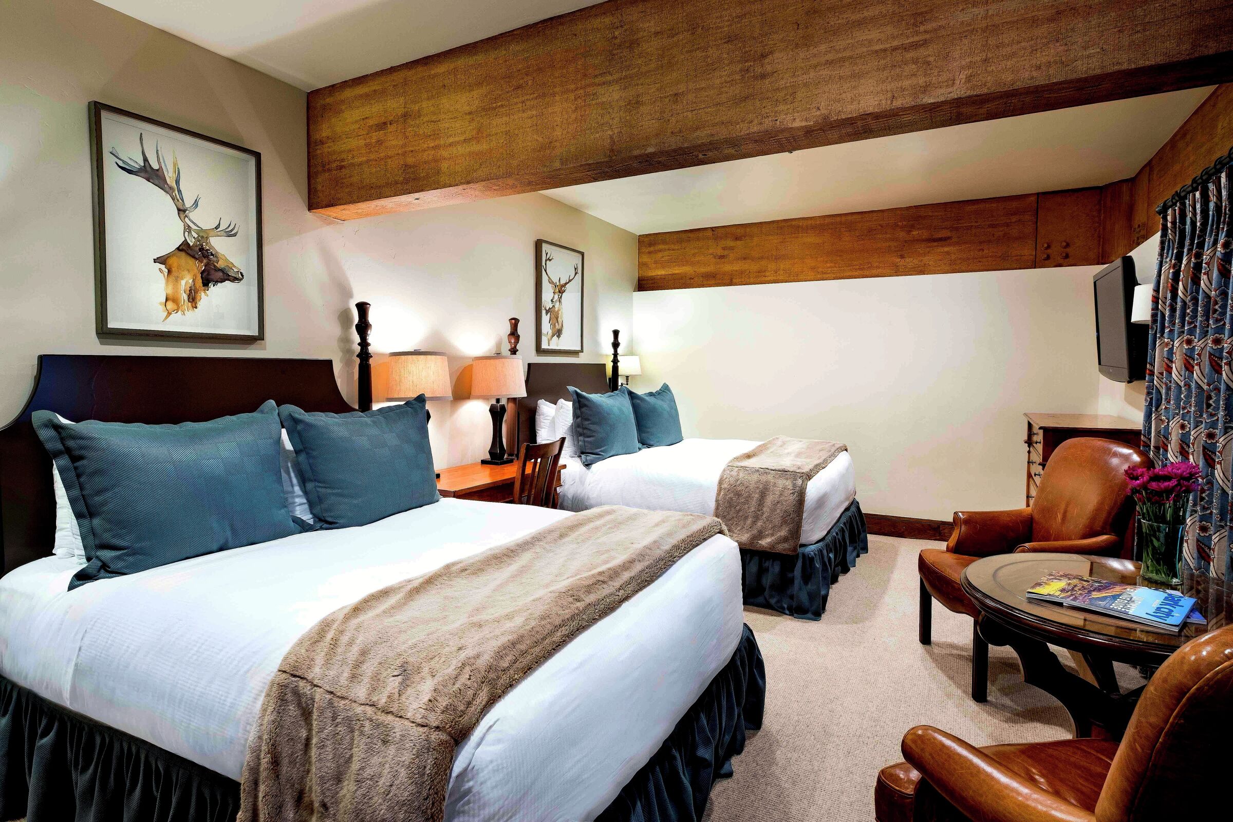 Deluxe Two Queen Room 