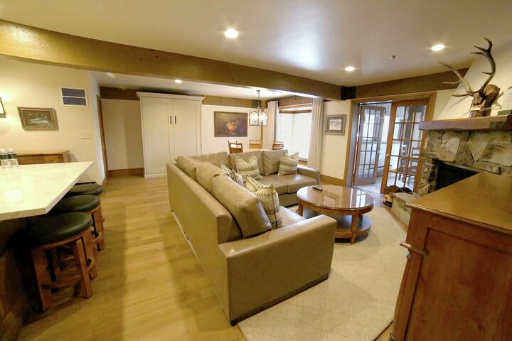 Living Area & Dining Area