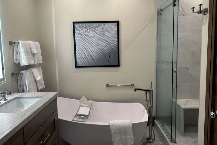 Master Ensuite Bathroom