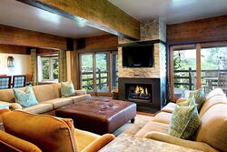 2 Bdrm Townhouse HT - Living Area