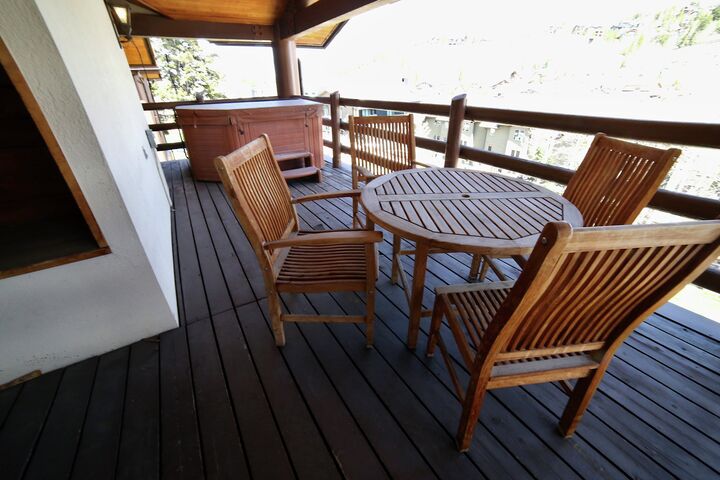 Balcony with Hot Tub