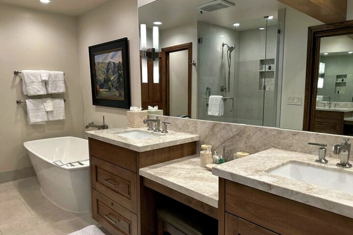 Master Ensuite Bathroom