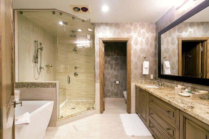 Master Ensuite Bathroom