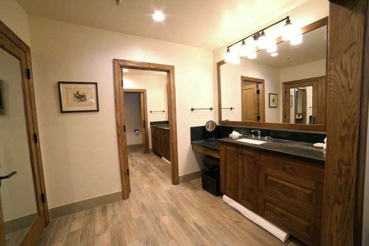 Master Ensuite Bathroom