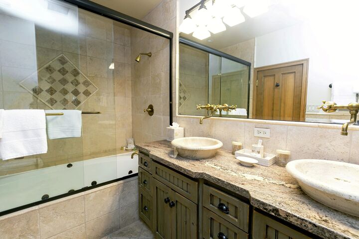 Ensuite Bathroom