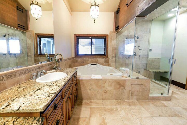 Master Ensuite Bathroom