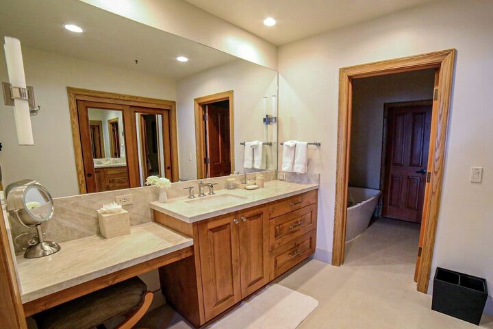 Master Ensuite Bathroom