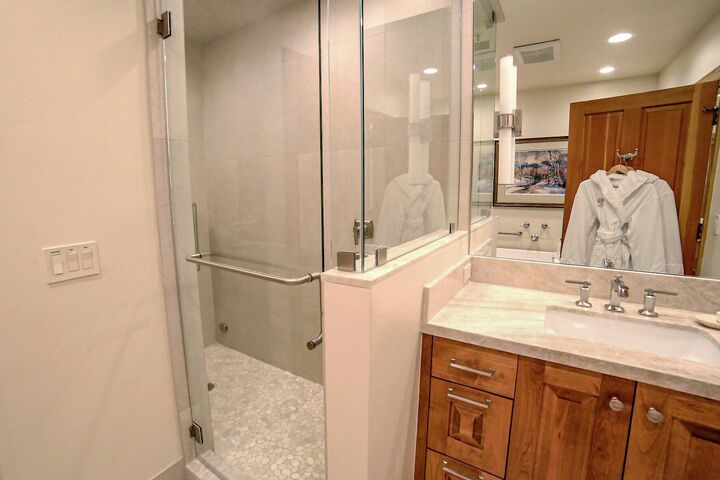 Master Ensuite Bathroom