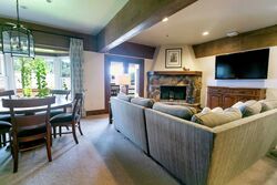1 Bdrm Luxury Suite HT - Living Area & Dining Area