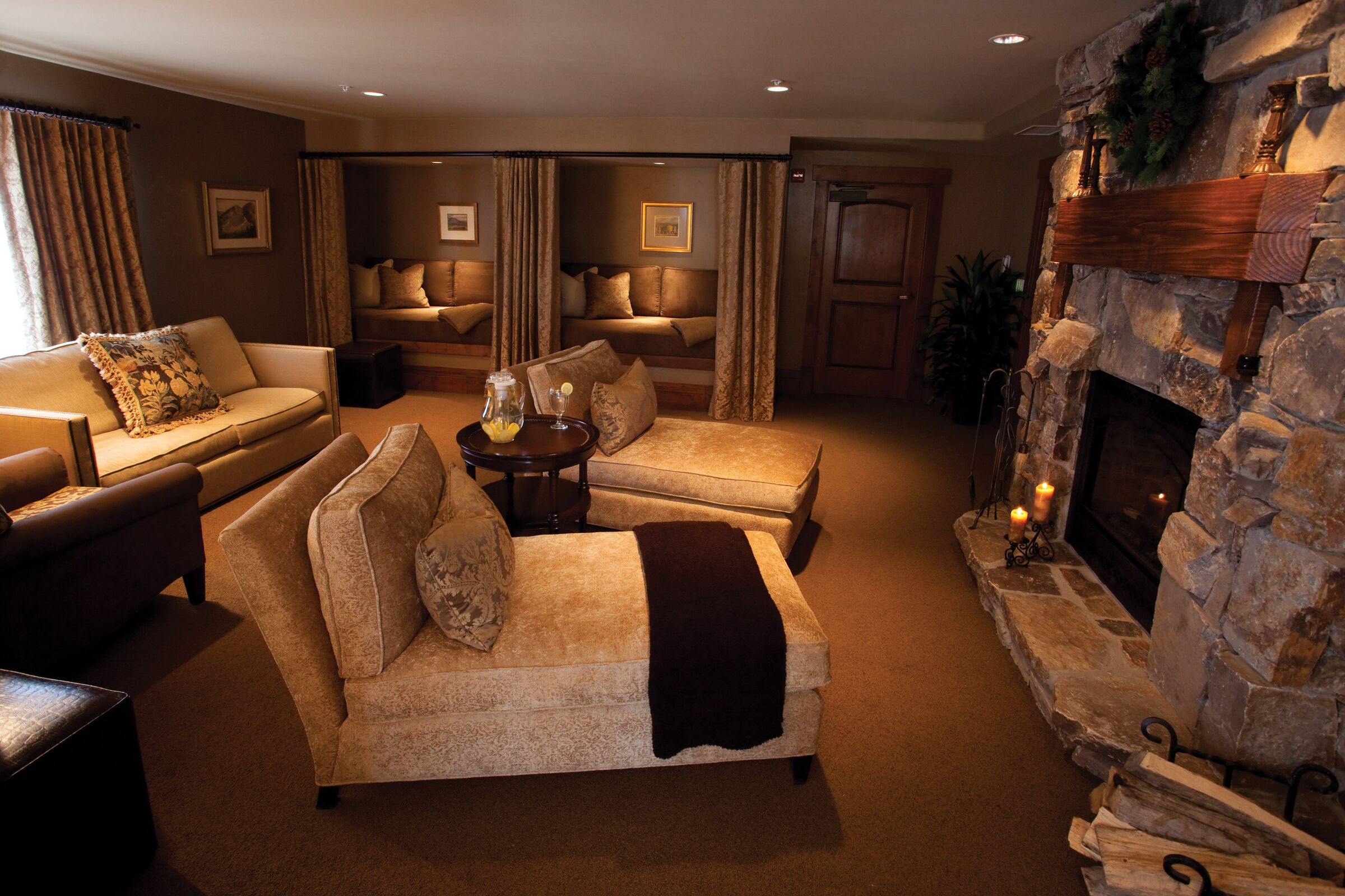 Alpine Serenity Spa Relaxation Room