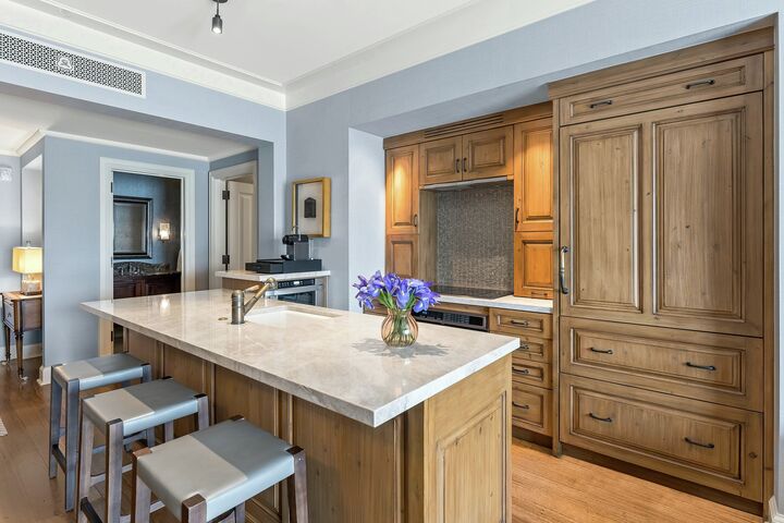 Family Valley View Suite - Kitchen