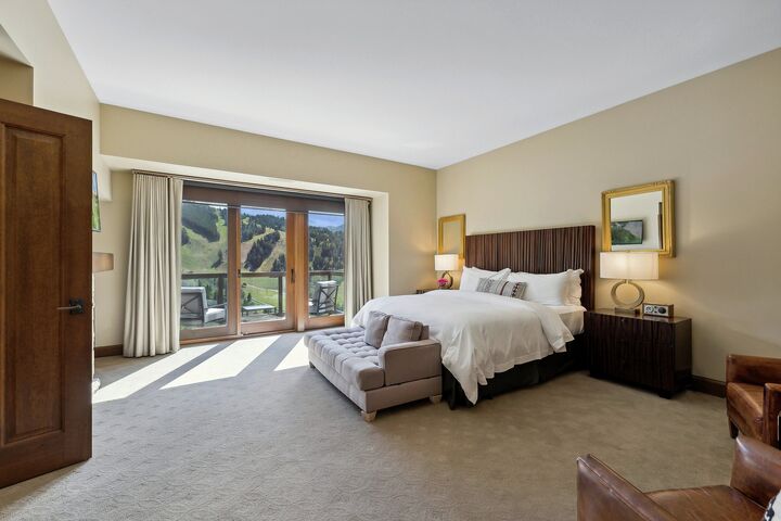 2 Bdrm Ambassador Residence - Master Bedroom