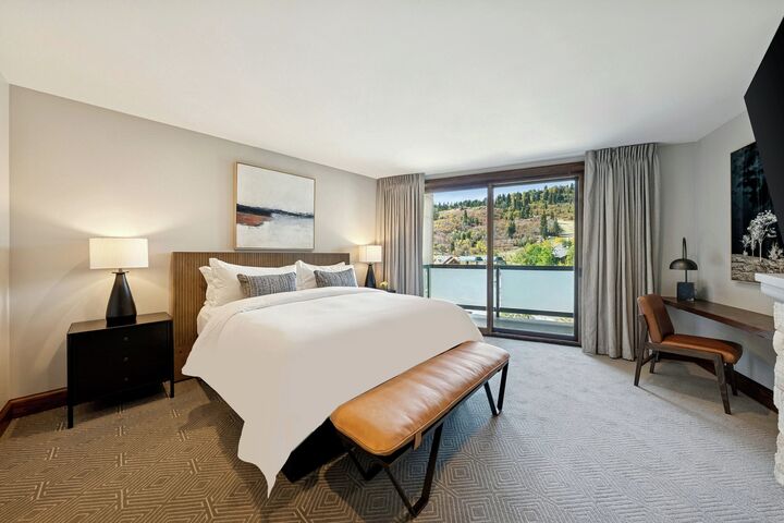 2 Bdrm Snow Park Residence - Master Bedroom